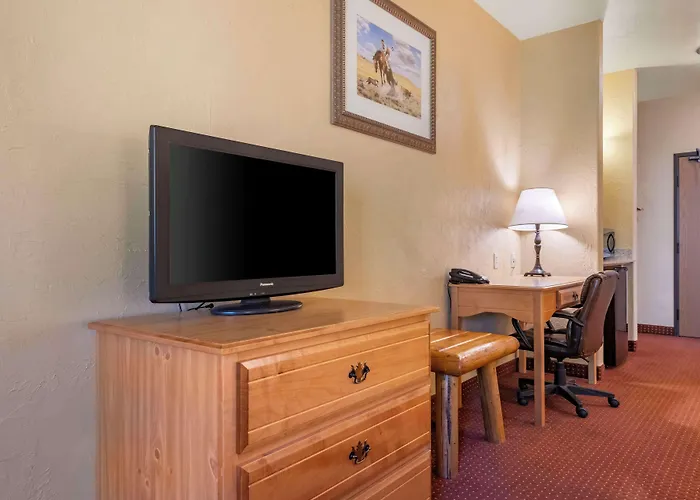Western Devils Tower Hotel